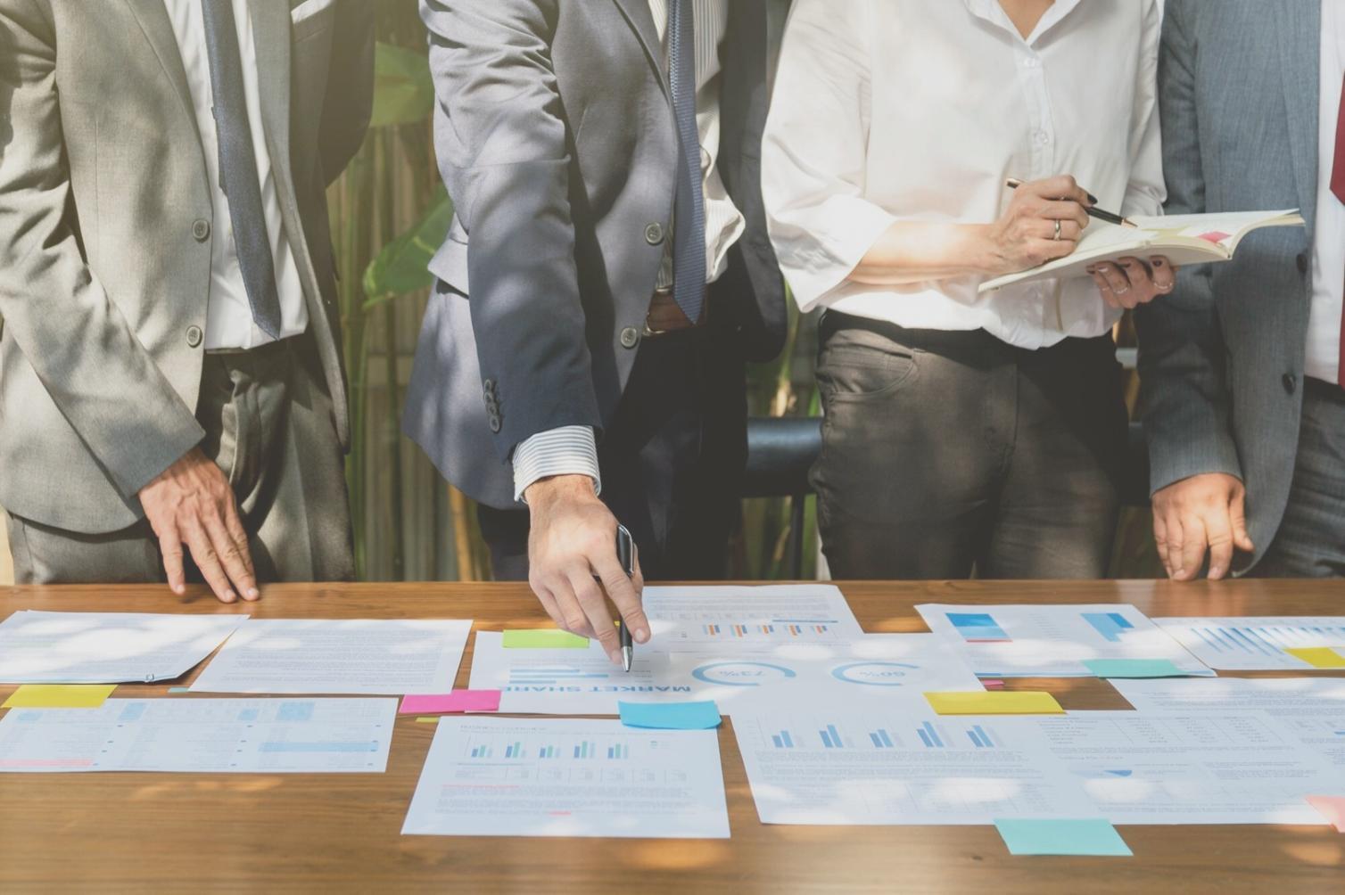 Service industry seasonal budget management